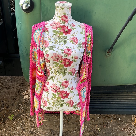 Fuchsia Handmade( not by me) Granny Square Crochet Cardigan - Picture 14 of 16